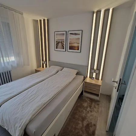 Apartment Lux 3 Pirot Exterior photo