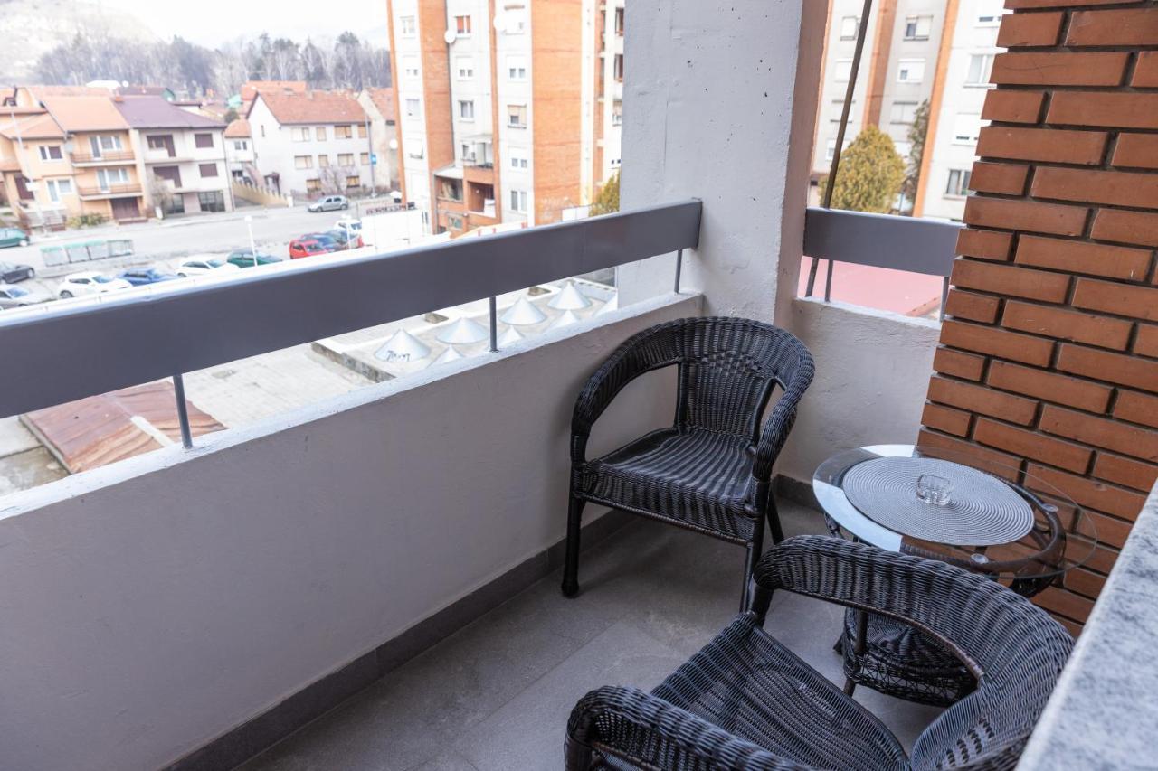 Apartment Lux 3 *